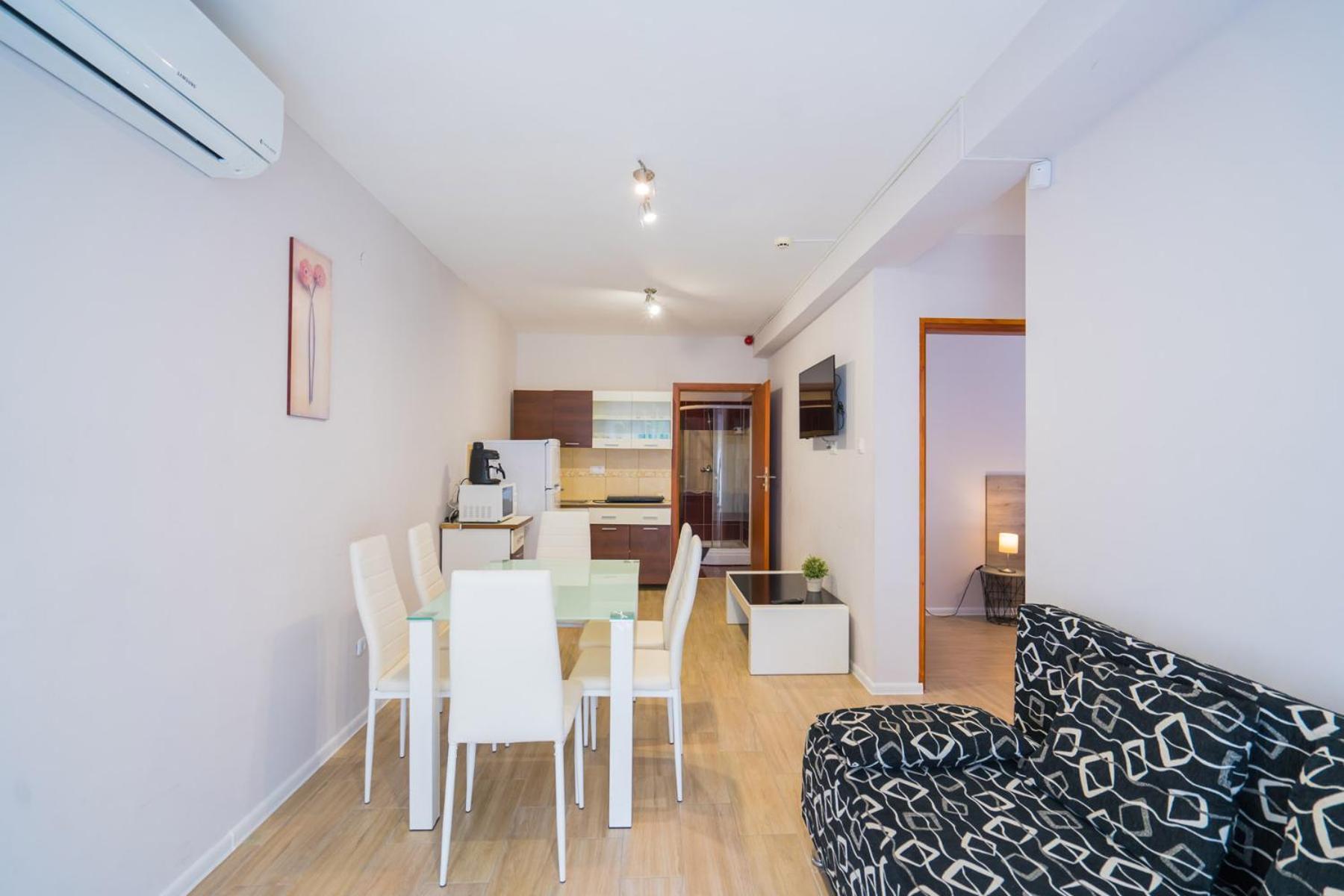 Riviéra Apartmanház Siófok Extérieur photo