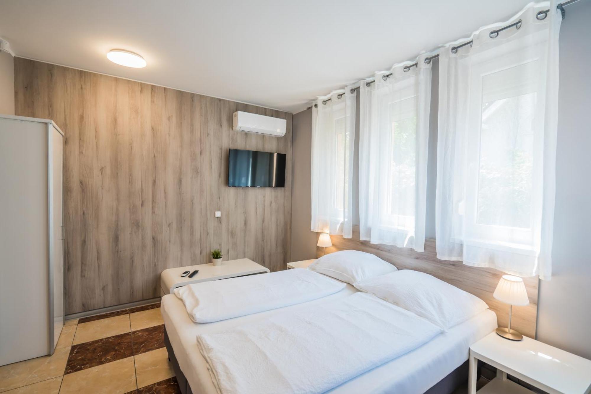 Riviéra Apartmanház Siófok Extérieur photo